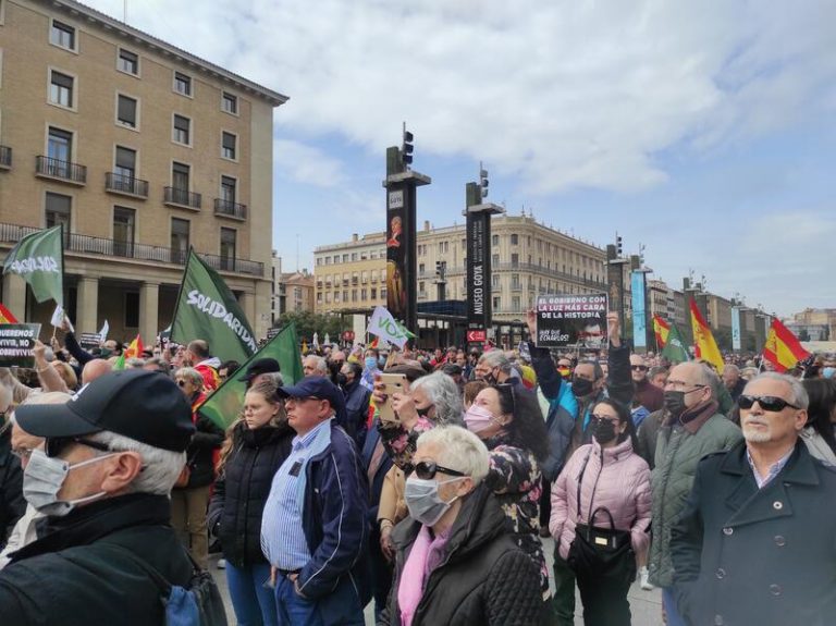 Calvo: «El Gobierno podía haber bajado los precios de la luz y los carburantes y debe hacerlo de manera urgente»
