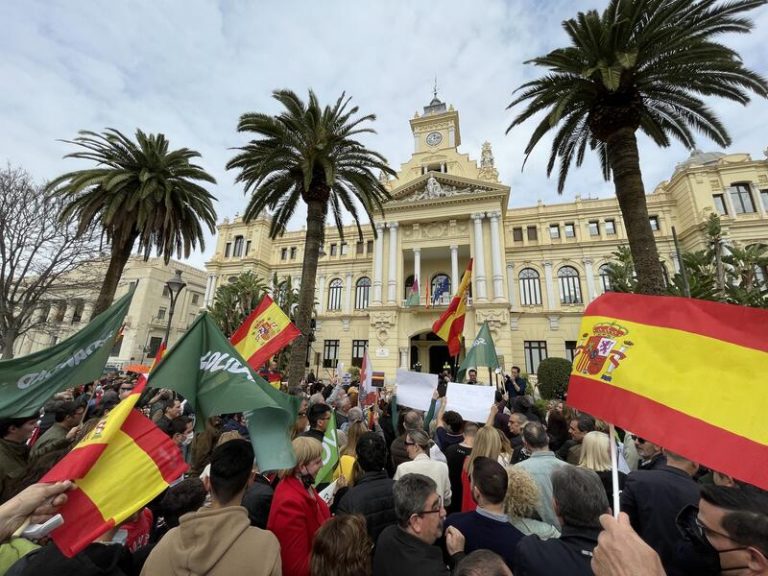 Vox y Solidaridad exigen en Málaga un cambio en las políticas «asfixiantes» del Gobierno central