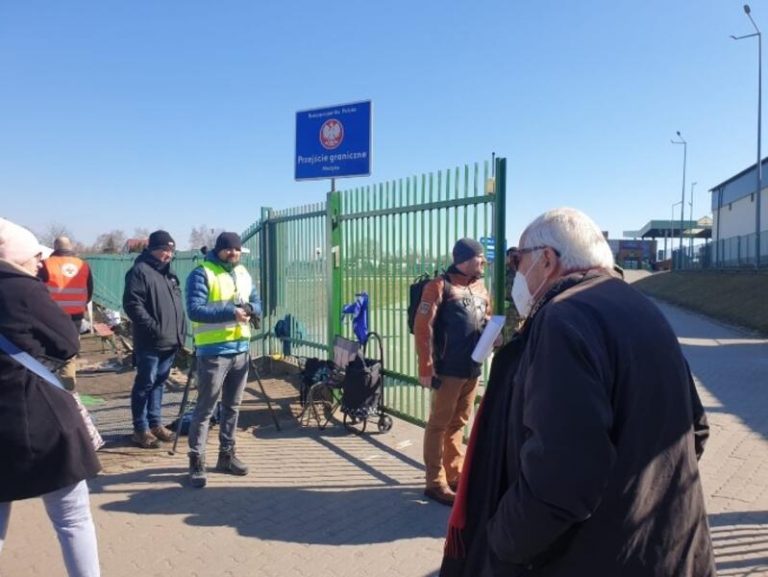 El padre Ángel, tras su visita a la frontera de Ucrania: «Las personas llegan aquí totalmente destruidas»
