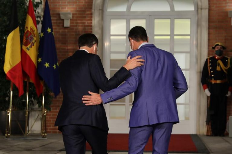 Sánchez viaja hoy a Bruselas para reunirse con De Croo tras su encuentro con Macron en París