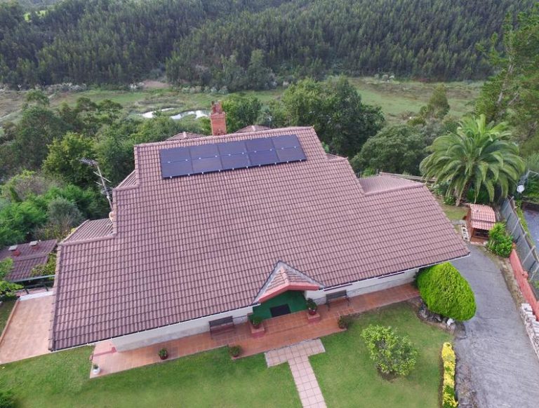 Banco Sabadell y SolarProfit ofrecen placas solares fotovoltaicas a los clientes de la entidad