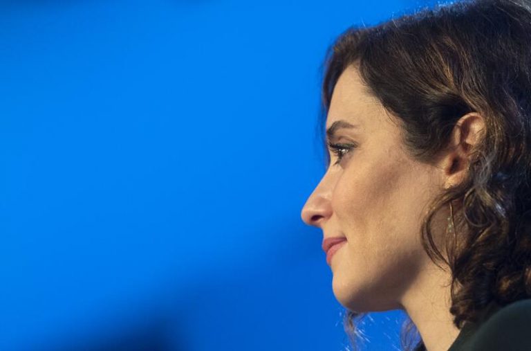 Ayuso vota a Feijóo para presidir el PP y conseguir ser la alternativa que «pronto» cambie el rumbo de España