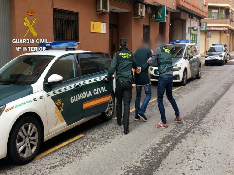 Detienen a siete personas por estafar más de 2 millones de euros en 32 provincias del país
