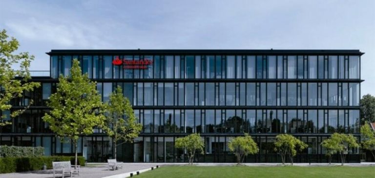 Santander Consumer Finance reduce a dos sus consejeros ejecutivos