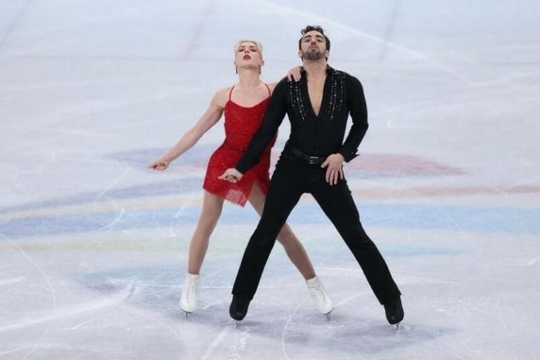 Olivia Smart y Adrián Díaz acceden a la final de danza rítmica con plusmarca personal