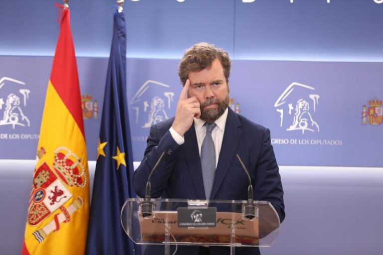 Embargan el sueldo a Espinosa de los Monteros (Vox) para pagar la obra de su chalé