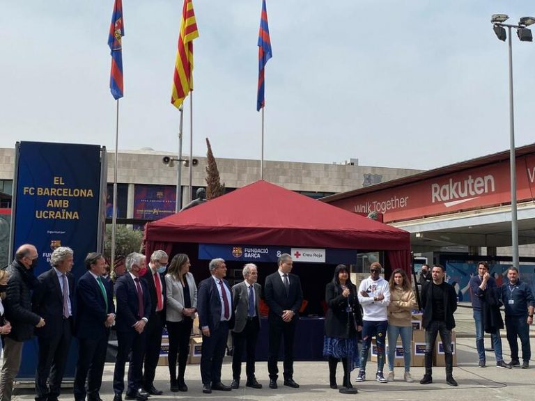 Laporta: «Somos más que un club y ayudaremos a los refugiados ucranianos»