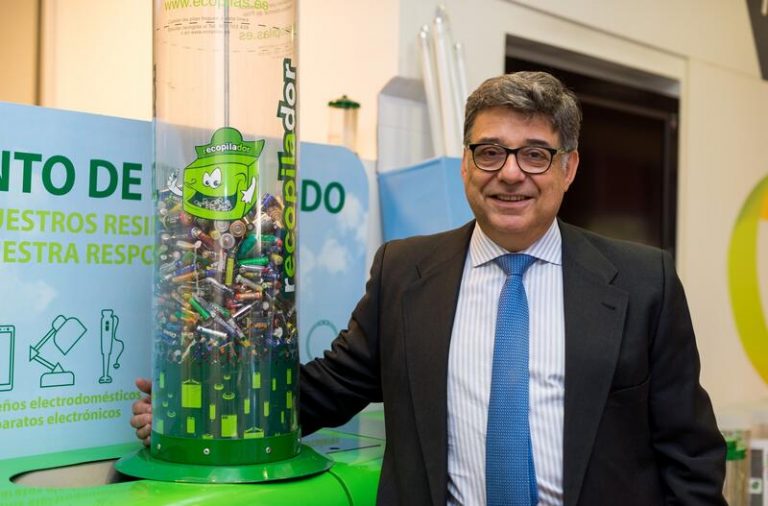 Más de 50 colegios se unen a una campaña de Ecopilas para reforestar zonas en Murcia, Lanzarote, Cádiz y Ciudad Real