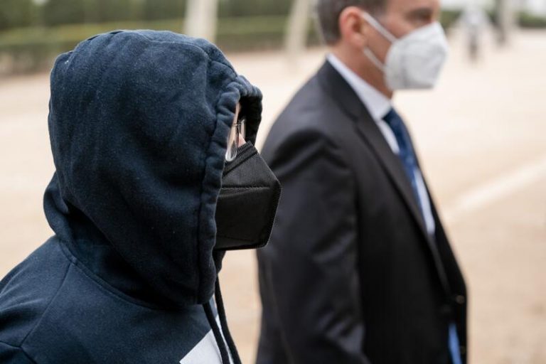 La Fiscalía reduce a 13 años de cárcel su petición de condena al acusado de conspirar para asesinar a Sánchez