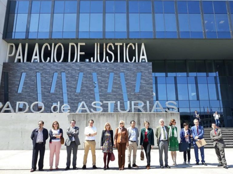 Los jueces censuran un cartel de Igualdad colocado en una estación de Palma