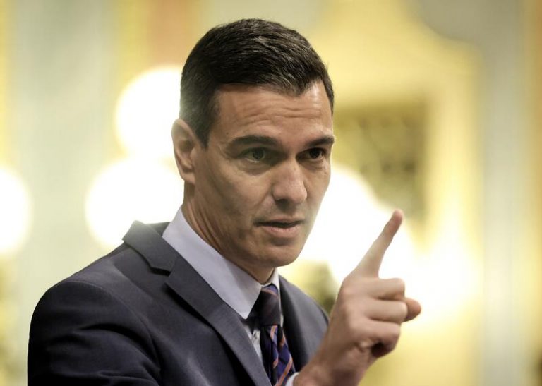 Sánchez garantiza que «los niños y niñas» de España «van a estudiar Filosofía»