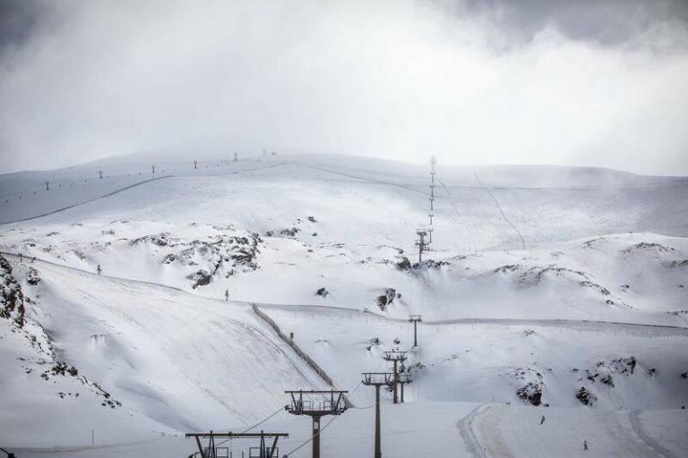La borrasca ‘Ciril’ provocará hasta el lunes frío inusual para esta época y nevadas desde 200 metros