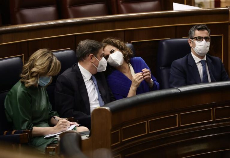 Alegría insta a Vox a leer el BOE para conocer la realidad de la Filosofía
