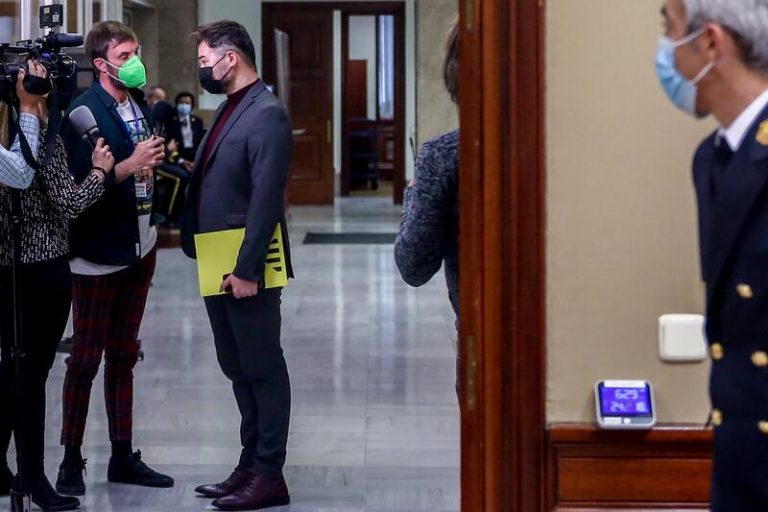 Rufián ve lamentable la enmienda del PSOE para ascender a Delgado