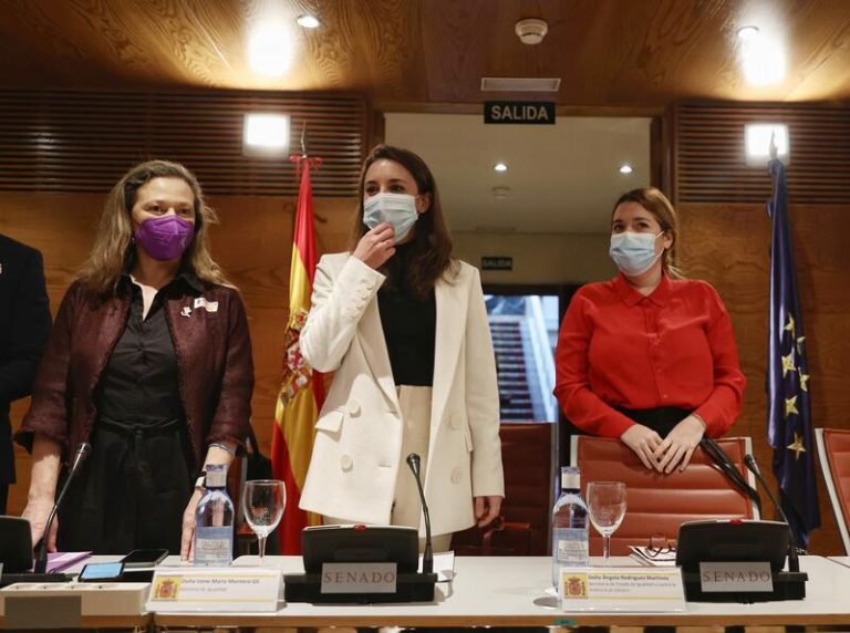 Gobierno y CCAA se comprometen a tener en julio un acuerdo de trabajo permanente contra la violencia machista