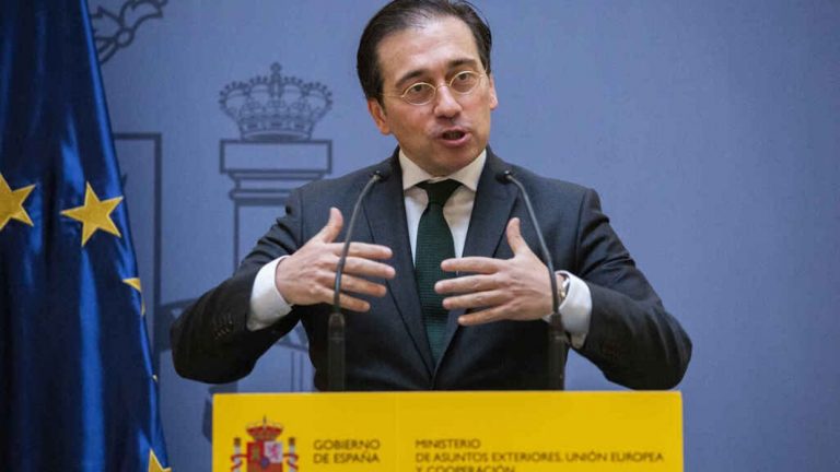 Albares apoya una solución mutuamente aceptada en el marco de la ONU sin mencionar el plan marroquí