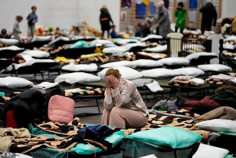 Alrededor de 70 refugiados ucranianos llegarán al municipio de El Espinar este sábado