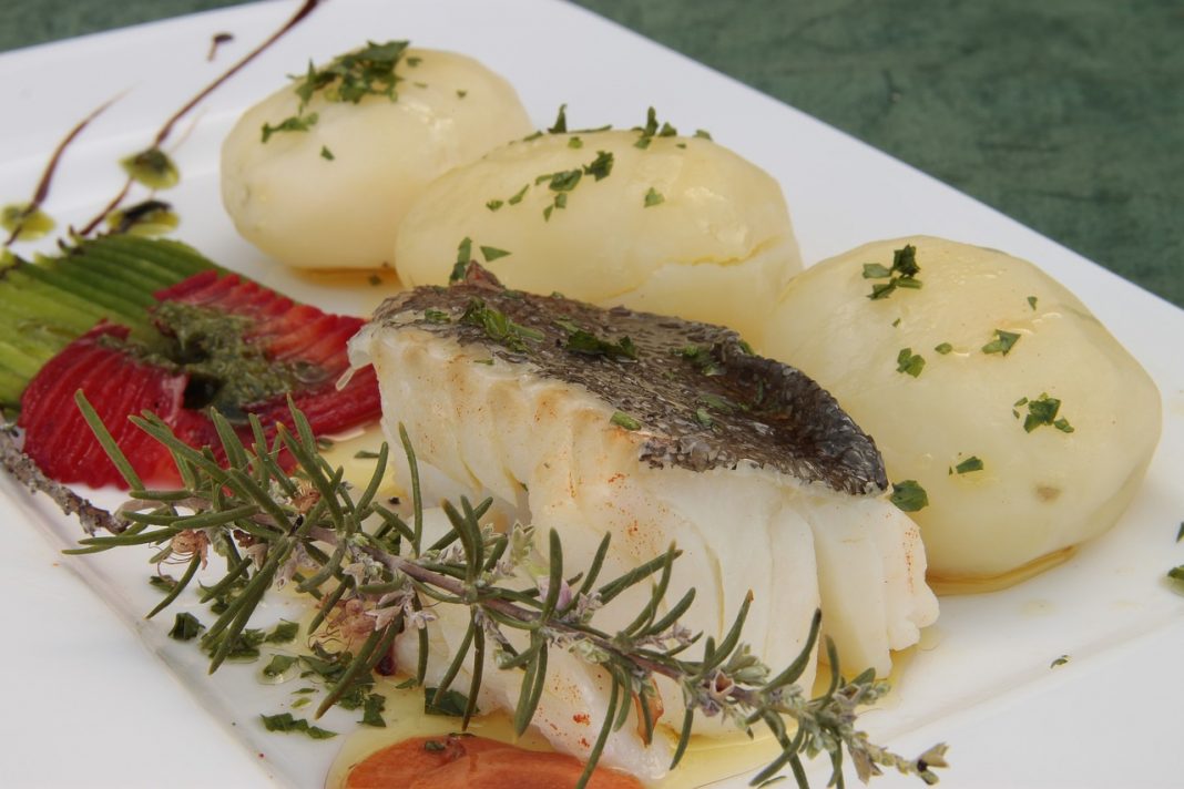 Bacalao a la portuguesa: el plato que sí puedes comer en Semana Santa