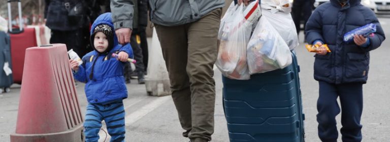 Cáritas alerta del riesgo de que mujeres y niños ucranianos sean captados por redes de trata