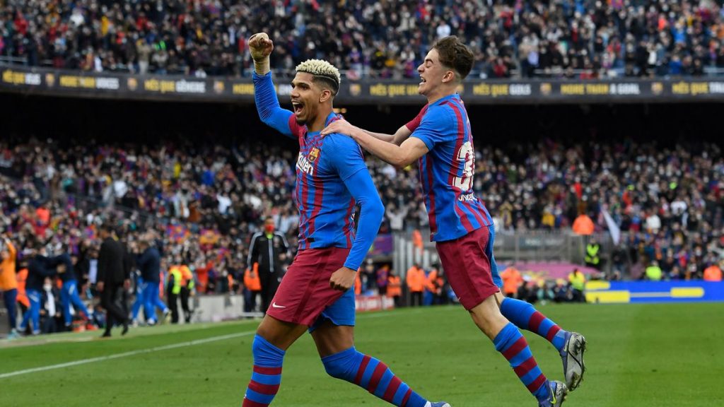 Desde Inglaterra Lanzan Sus Estrategias Para Que Los Jugadores Ni Renueven