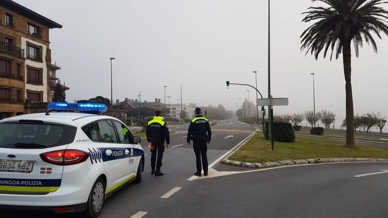 Detenidos 4 varones por robar móviles en las fiestas de carnaval del barrio getxotarra de Algorta