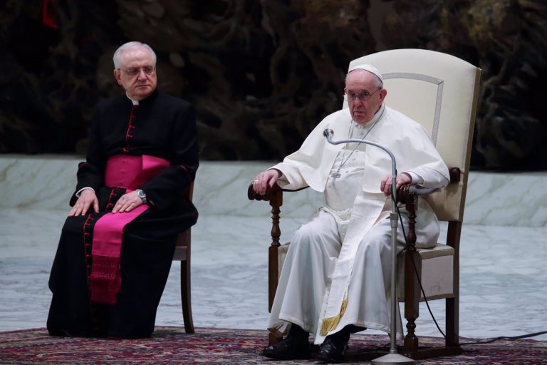 El Papa se pregunta qué pasaría el día después de una guerra atómica: «Tendremos que empezar de cero»