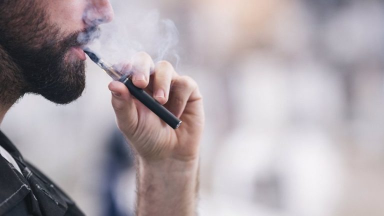 El delegado sobre Drogas, sobre los cigarrillos electrónicos en adolescentes: «Nos genera alguna preocupación»
