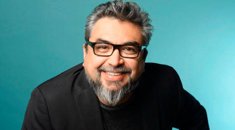 El escritor chileno Cristian Alarcón presenta este lunes 28 ‘El tercer paraíso’ en el Cicus