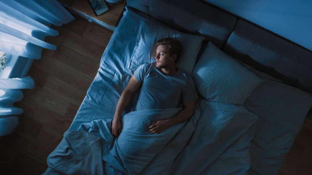 El Motivo Por El Que No Debes Dormir Con La Persiana Subida 10