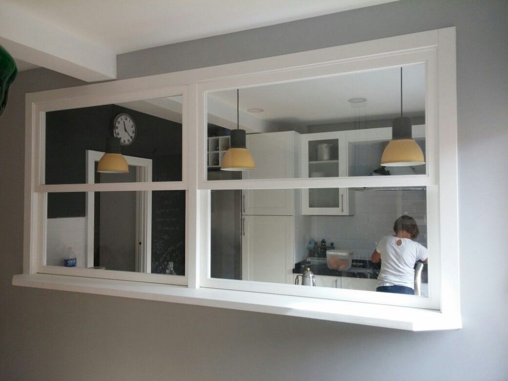 ¿Cómo Mantener Limpias Las Ventanas De Pvc Y Las De Madera?