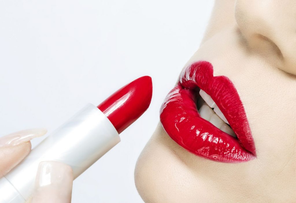 El Truco Viral De Tiktok Para Pintarte Los Labios De Manera Correcta 10