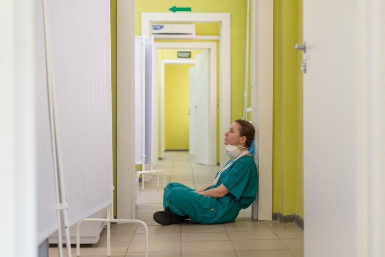 Esto es lo que le pasa a tu cuerpo si tienes un trabajo a turnos