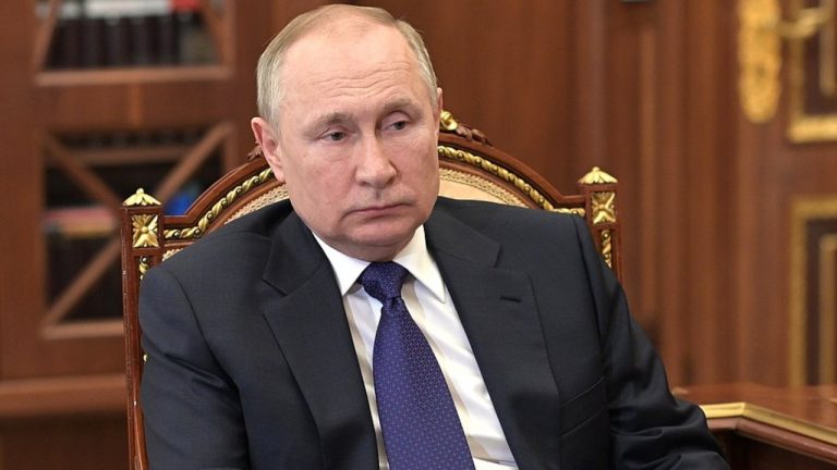 Exdiputados y exsenadores españoles exigen la inmediata expulsión de Rusia del Consejo de Europa