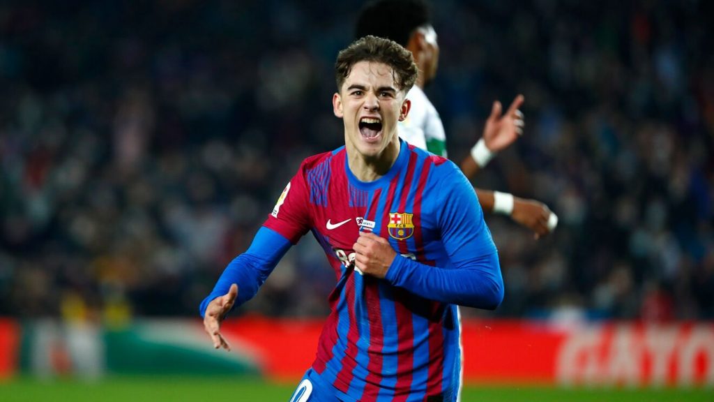 Los Ojos De Luis Enrique Puestos En Gavi