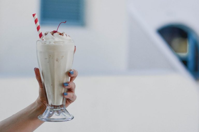 Granizado de leche merengada, el vaso dulce que te encantará cuando llegue el calor