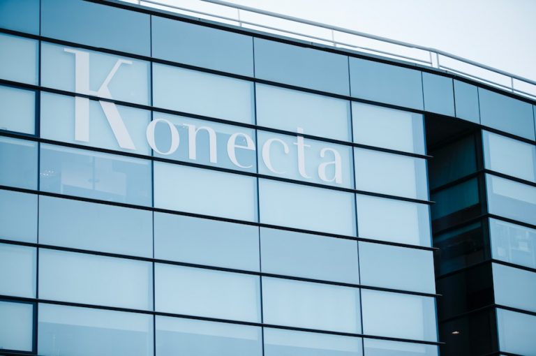 Konecta y Teleperfomance convierten casi 3.000 contratos de obra y servicio en indefinidos