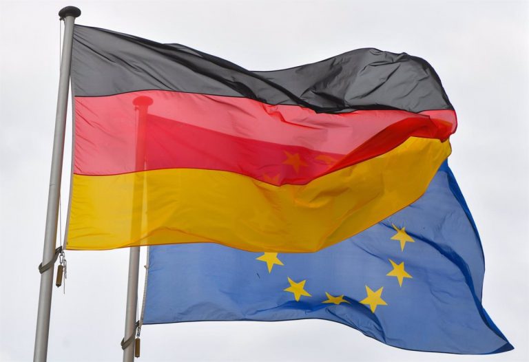 Alemania muestra su apoyo a un embargo petrolero a Rusia por su invasión de Ucrania