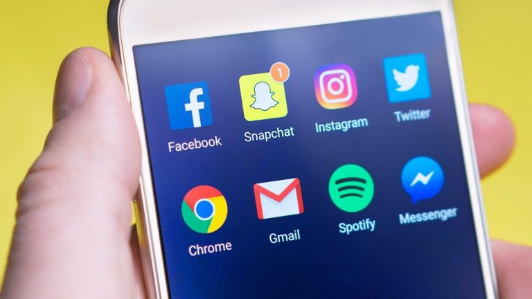 Las redes sociales, principales aliadas para la localización de desaparecidos en Ucrania