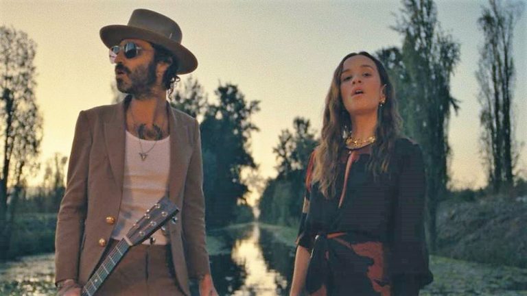 Leiva en ‘Llegará’ con Catalina García de Monsieur Periné