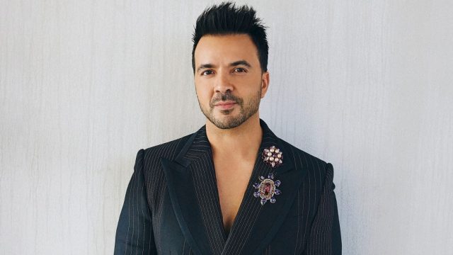 Luis Fonsi Ley De La Gravedad 