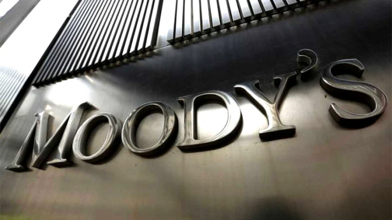 Moody’s amenaza con rebajar el rating de los bancos rusos y ucranianos