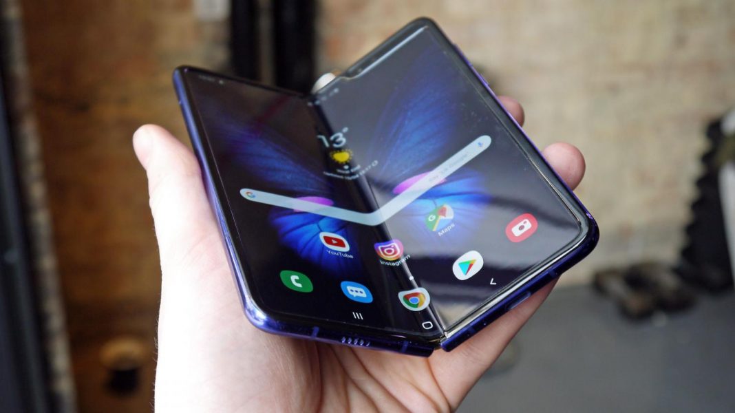 Por qué deberías comprarte un smartphone de pantalla doble