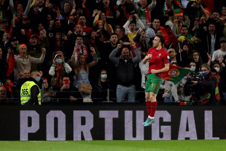Portugal examina su favoritismo para estar en Catar y Polonia y Suecia se juegan otra plaza