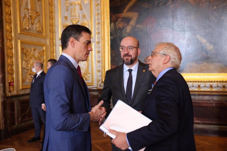 Sánchez anuncia una gira por Europa para aunar posiciones frente al auge de precios de la electricidad