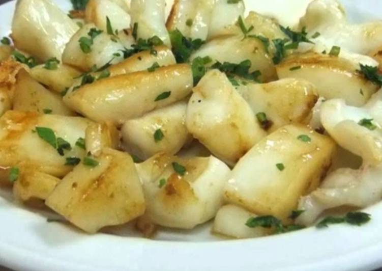Sepia al ajillo: el truco para prepararla en cinco minutos