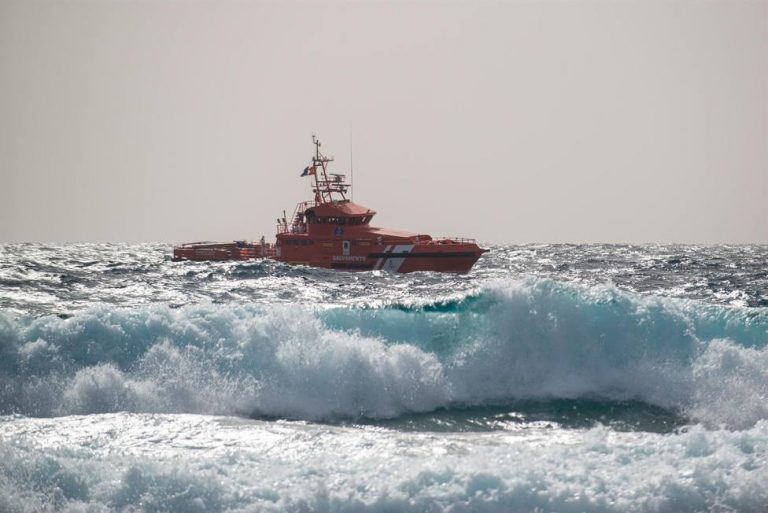 Una mujer muere ahogada en la costa de Pájara