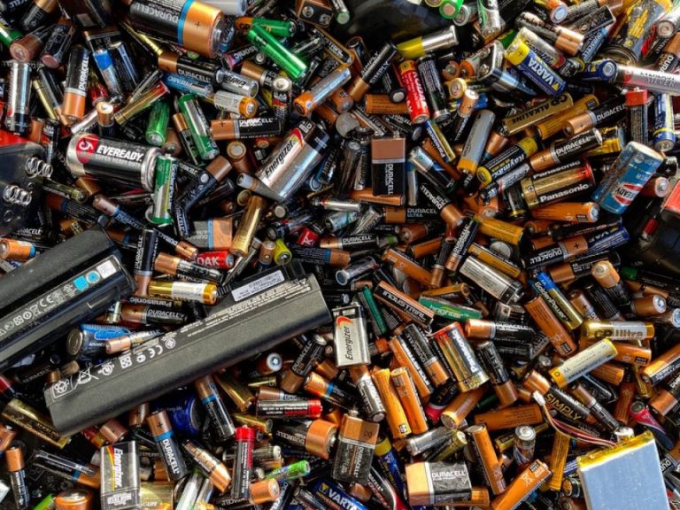 Valencia pide excluir expresamente del reglamento europeo de pilas y baterías la incineración y depósito en vertederos