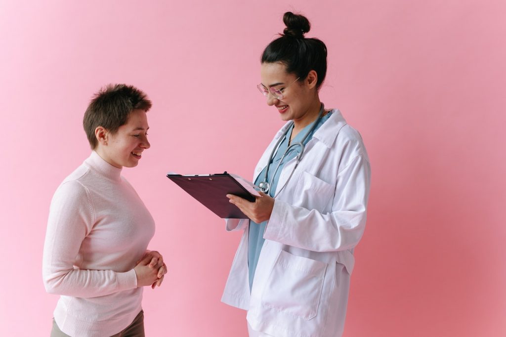 Ve Al Médico Para Que Te Hagan Un Examen