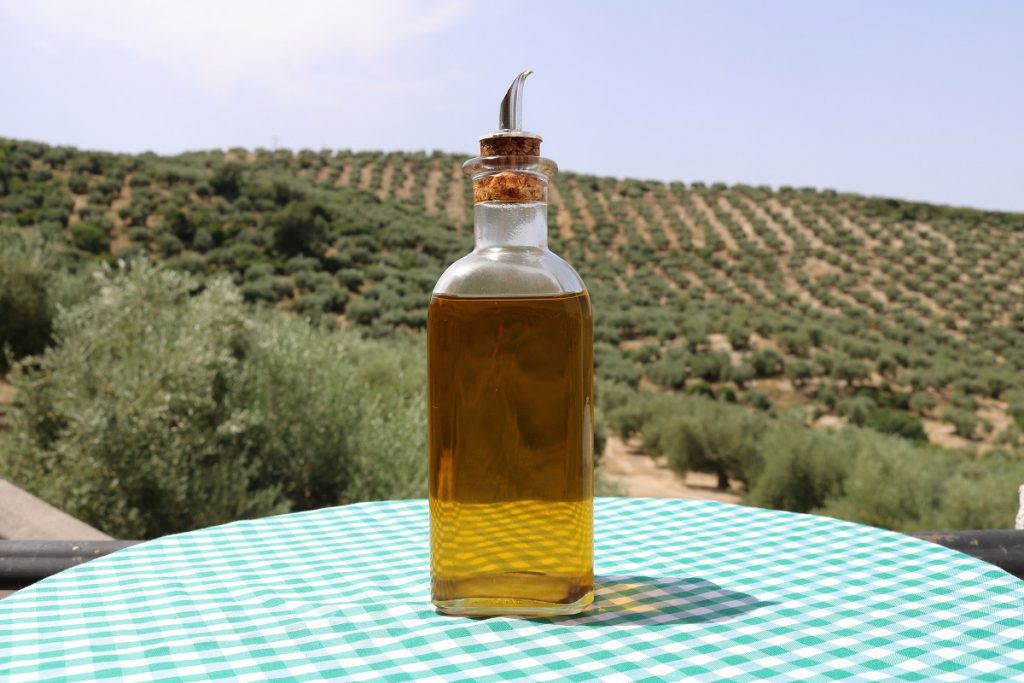 El Aceite De Orujo: ¿Es Bueno Usarlo Para Freír?