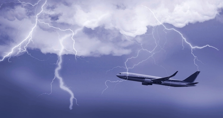 Rayos Y Aviones: Las Peores Historias De Miedo